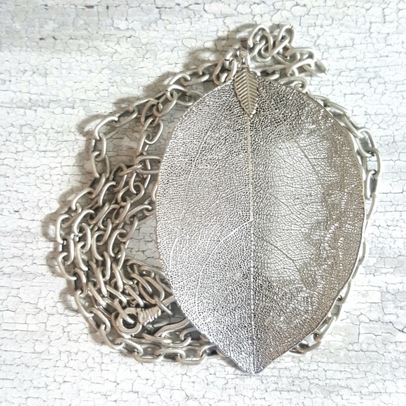 Lovely Long Silver Dipped Leaf Charm Necklace - Picture 7 of 8
